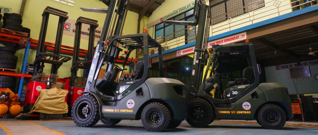 Cat ulang Forklift