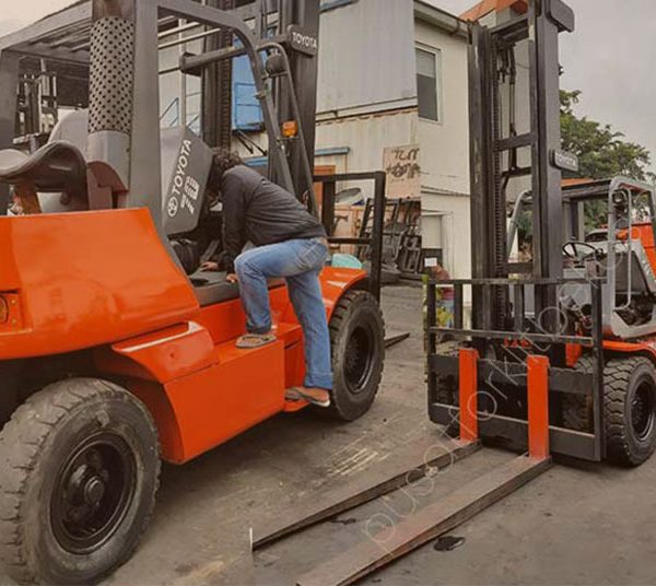 Forklift Bekas