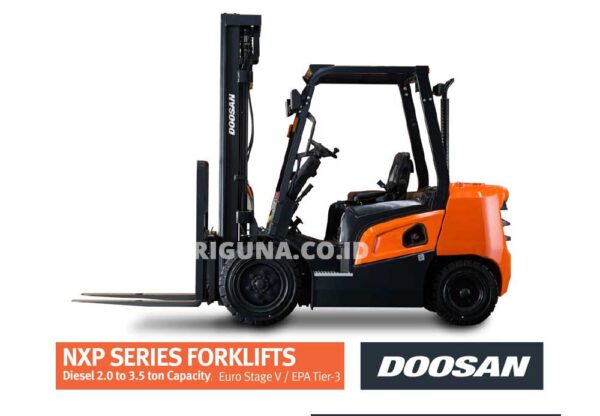 Forklidt Doosan Diesel NXP Series samping