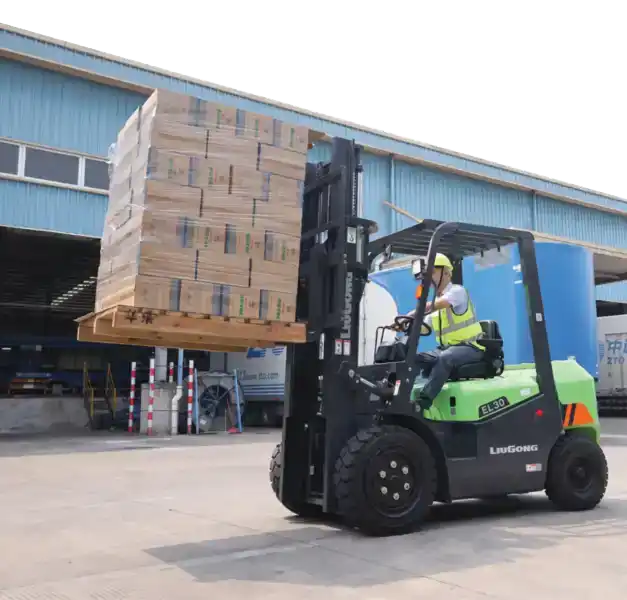 Forklift Liugong Listrik Angkat Pallet