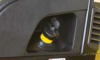 10.Key-locking-fuel-cap Key-locking fuel cap